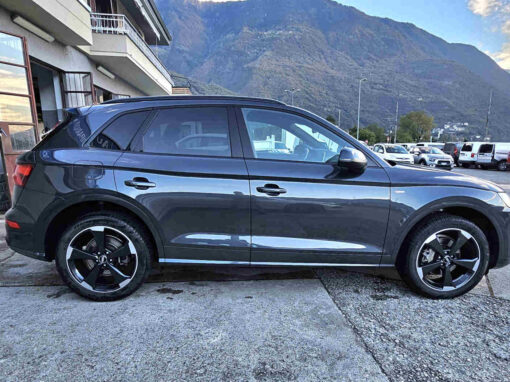 AUDI Q5 4X4  2.0TDI S-LINE – CAMBIO AUTOMATICO